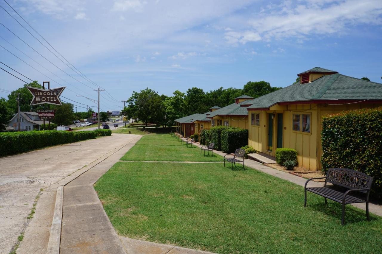 Lincoln Motel แชนด์เลอร์ ภายนอก รูปภาพ